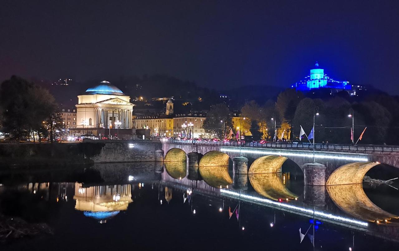 Jacuzzi Luxury In The Town Centre Apartment Turin