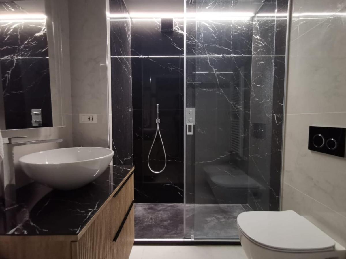 Jacuzzi Luxury In The Town Centre Turin